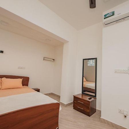 Nnr Wattala Hotel Екстериор снимка