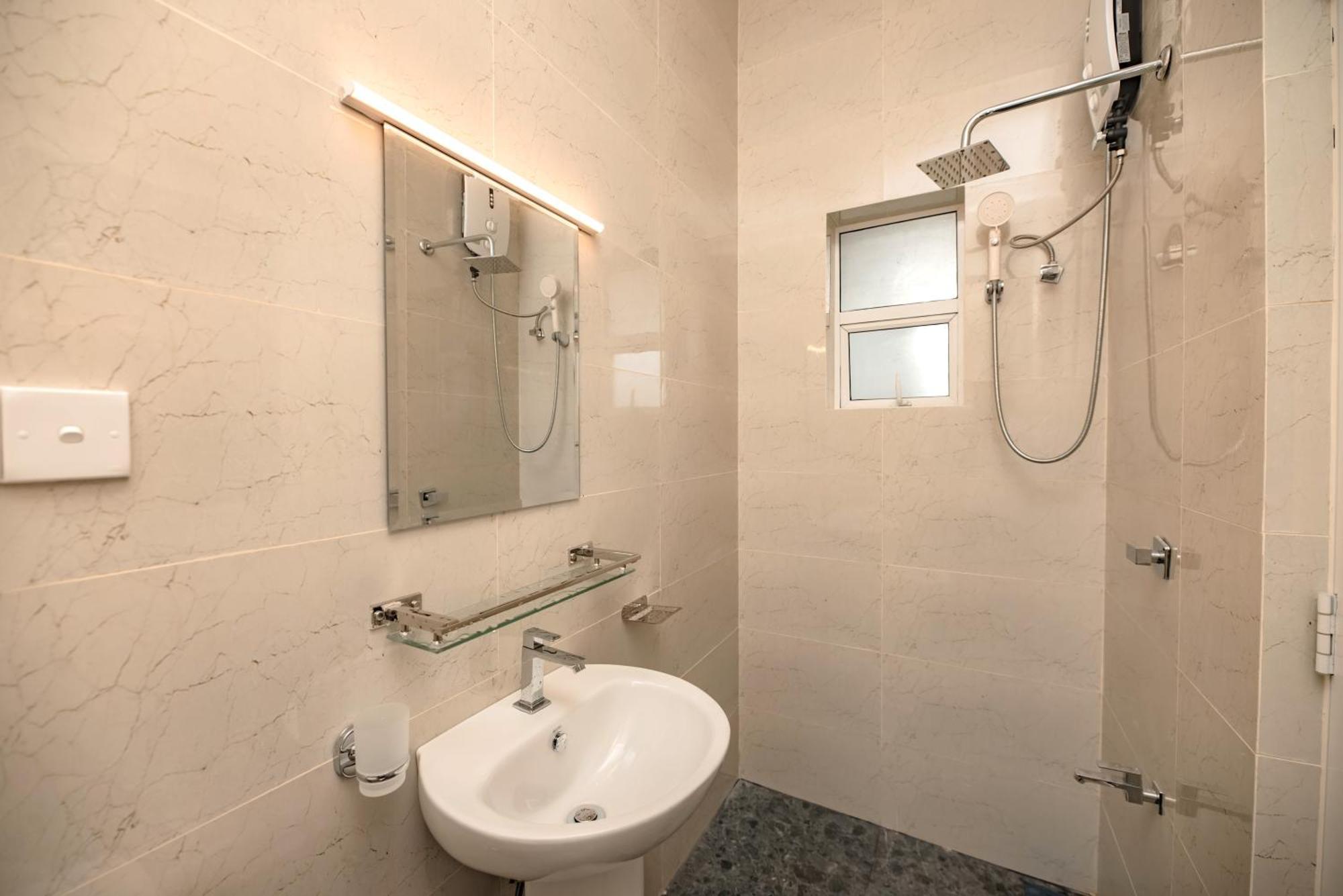 Nnr Wattala Hotel Екстериор снимка