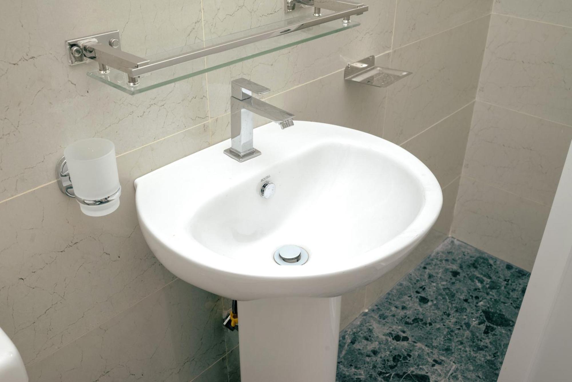 Nnr Wattala Hotel Екстериор снимка