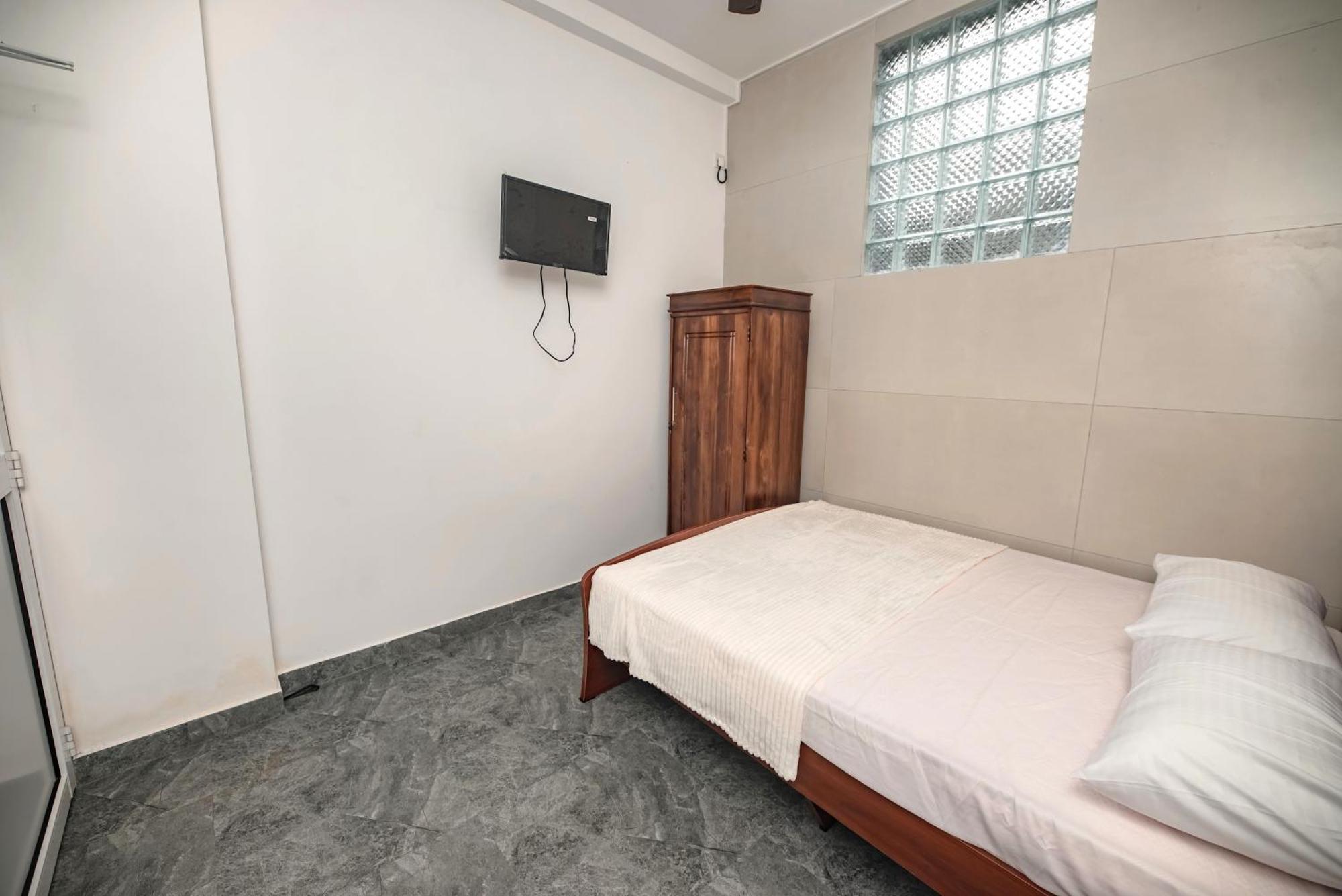 Nnr Wattala Hotel Екстериор снимка